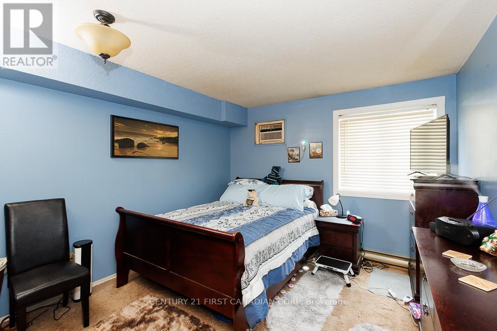 204 - 725 Deveron Crescent, London South, Ontario  N5Z 4X3 - Photo 12 - X12428572