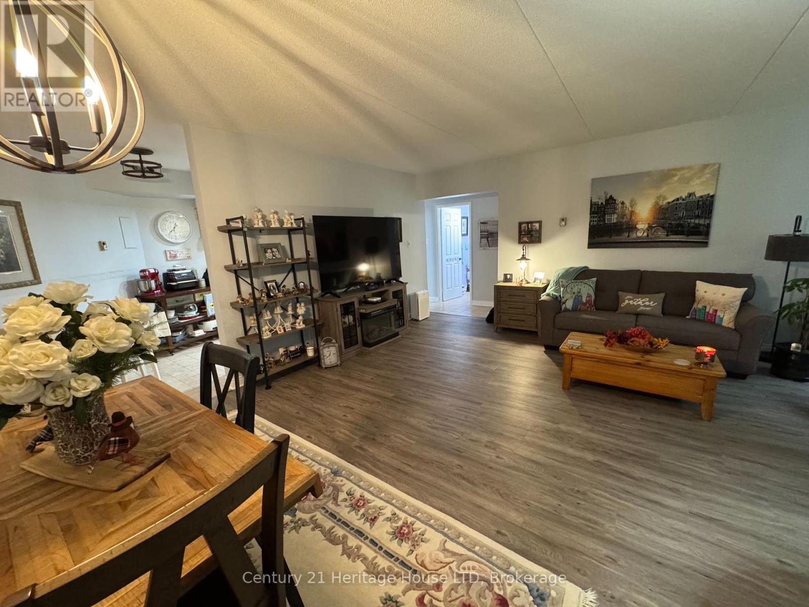 103b - 200 Hwy 20 W Road, Pelham, Ontario  L3E 0V7 - Photo 17 - X12427996