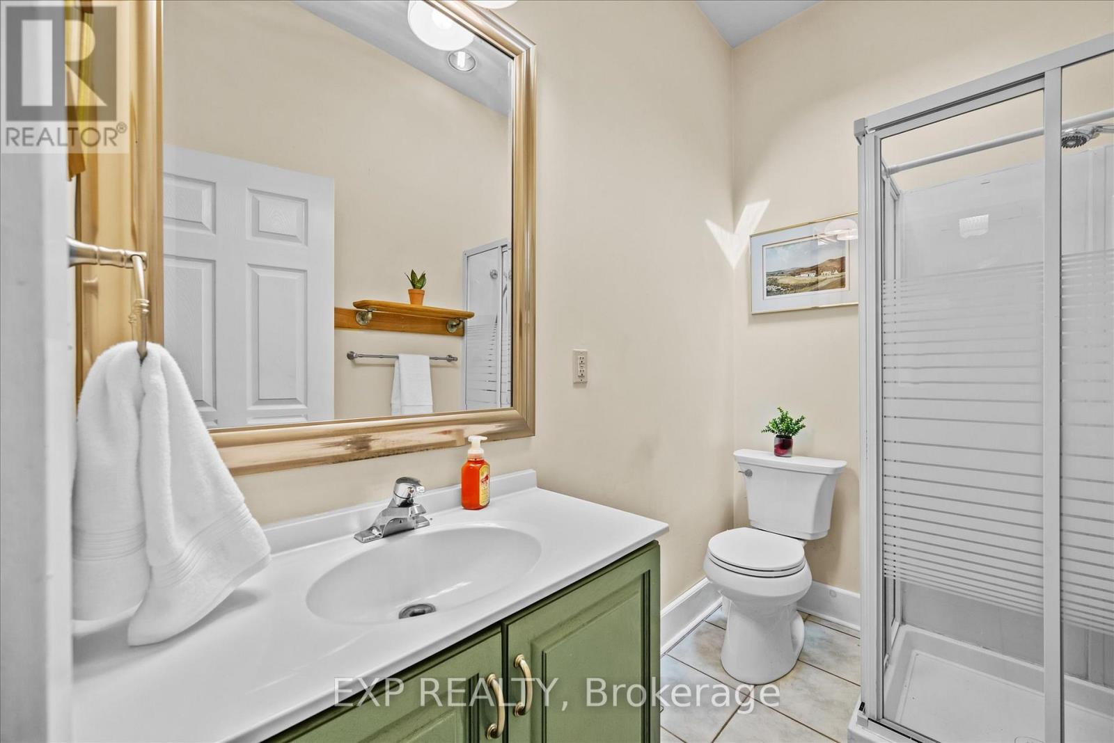 34 Field Road, Hamilton, Ontario  L0R 1R0 - Photo 7 - X12428387