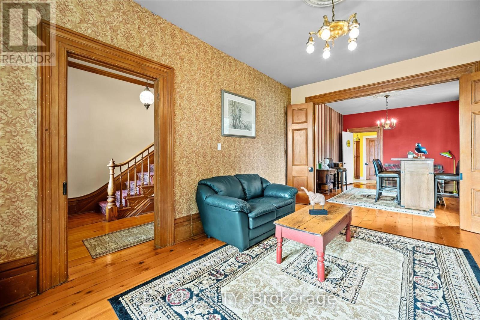 34 Field Road, Hamilton, Ontario  L0R 1R0 - Photo 9 - X12428387