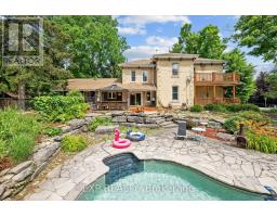 34 FIELD ROAD, Hamilton, Ontario