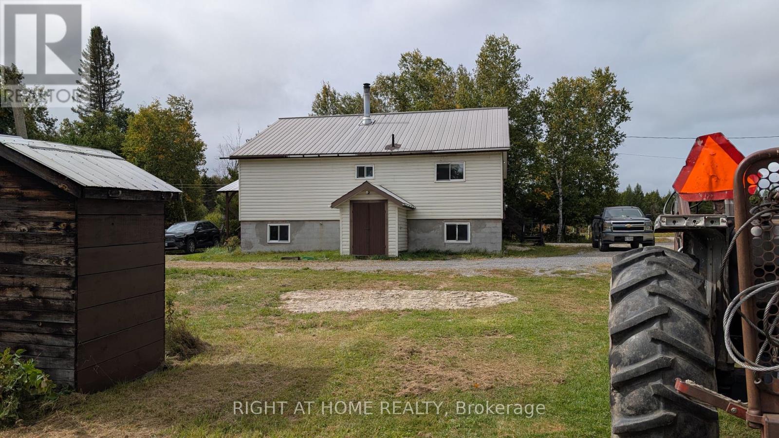 58 Bellefeuille Road S, West Nipissing, Ontario  P0H 1M0 - Photo 4 - X12428419