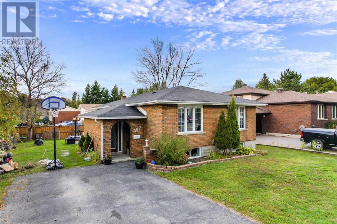 587 Beatrice Crescent, Sudbury, Ontario  P3A 5B4 - Photo 1 - 2124938
