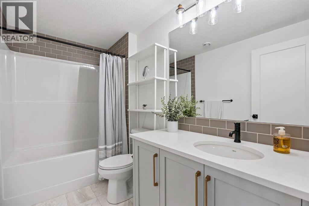 656 Bayview Way Sw, Airdrie, Alberta  T4B 3N6 - Photo 35 - A2255875