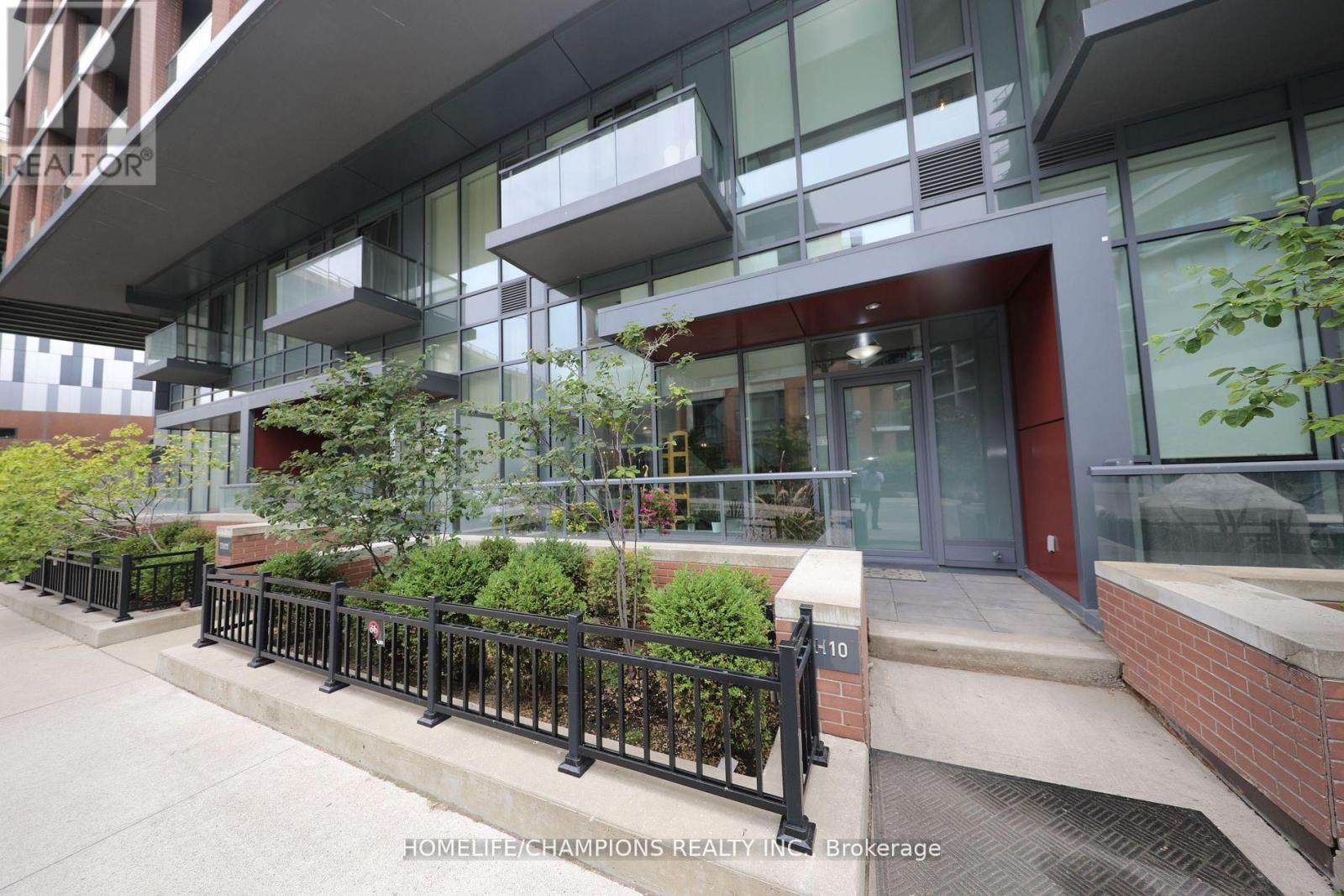 Th10 - 20 Bruyeres Mews, Toronto, Ontario  M5V 0G8 - Photo 25 - C12361652