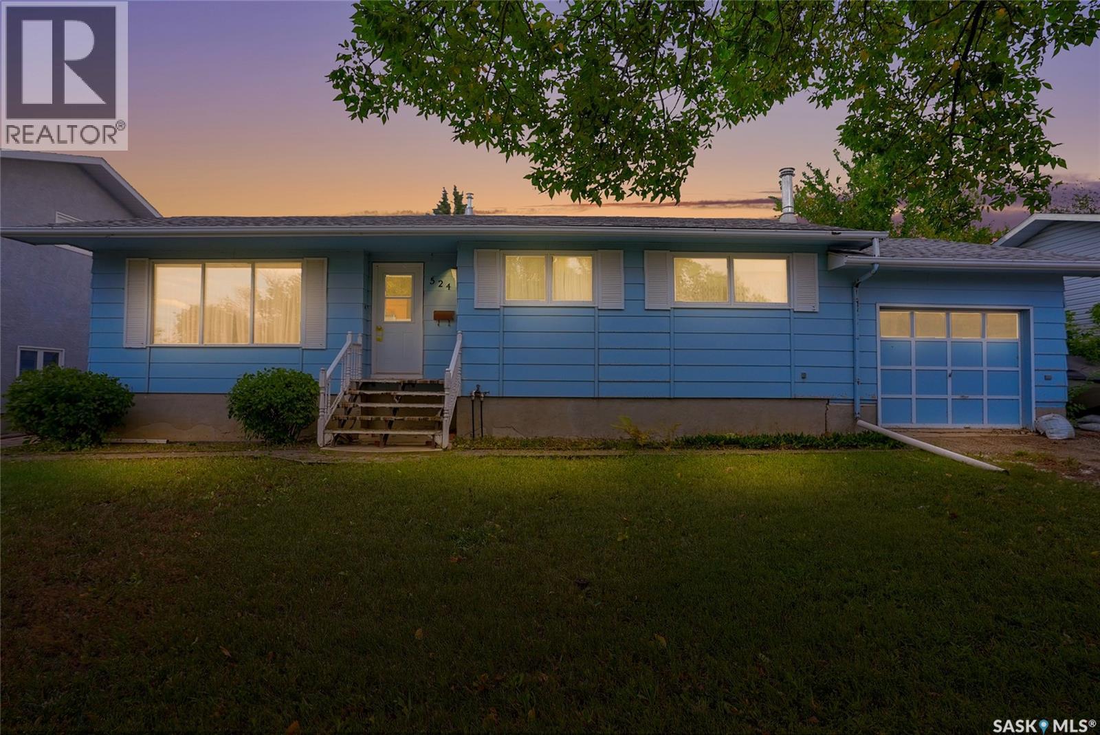 524 6th AVENUE E, Assiniboia, Saskatchewan
