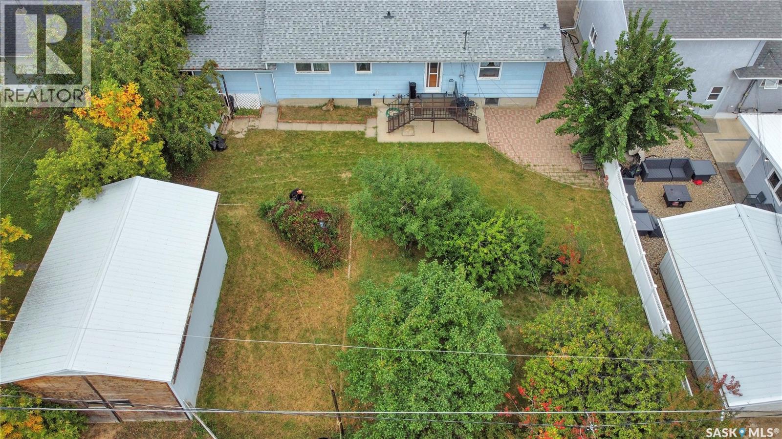 524 6th Avenue E, Assiniboia, Saskatchewan  S0H 0B0 - Photo 48 - SK019396