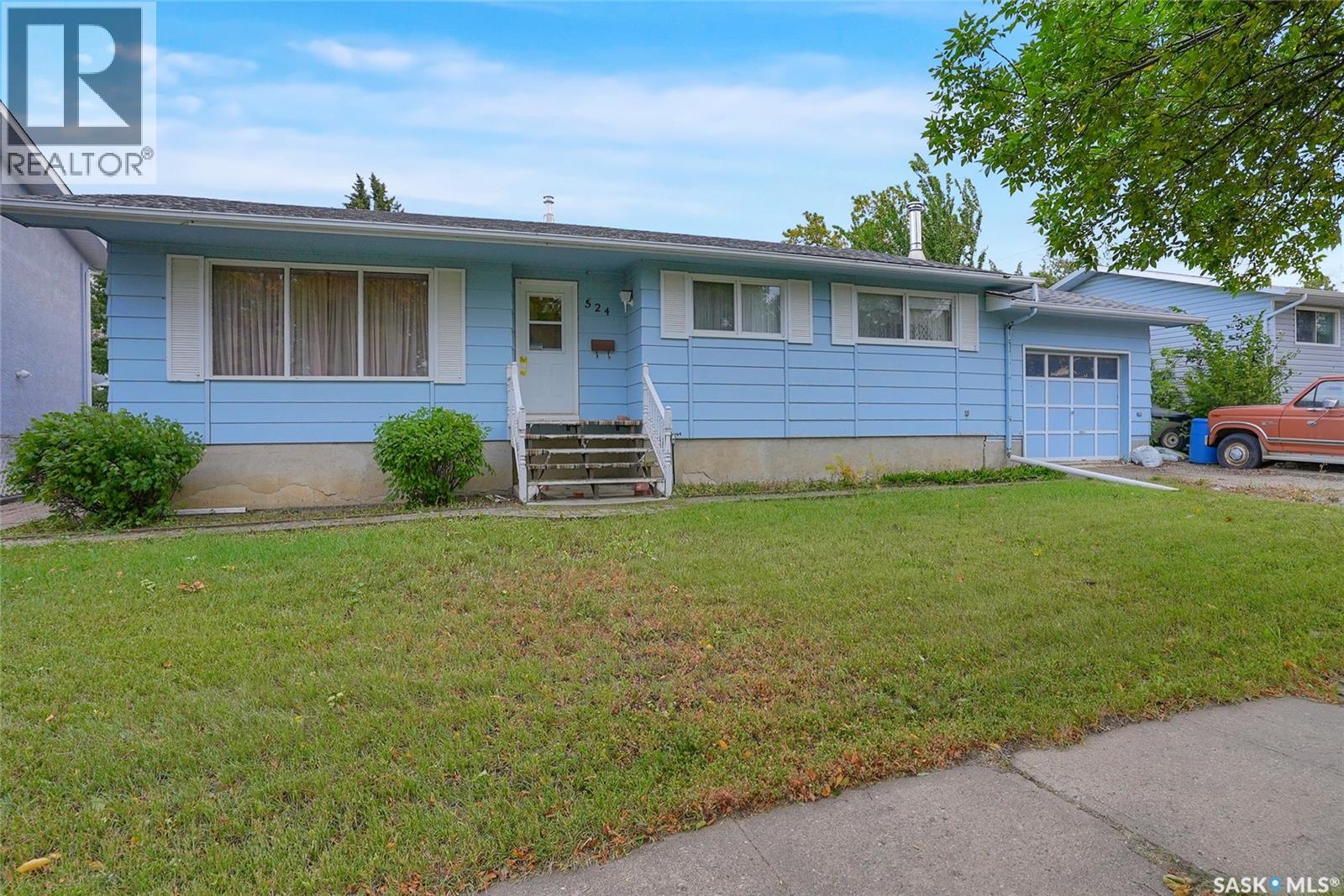 524 6th Avenue E, Assiniboia, Saskatchewan  S0H 0B0 - Photo 5 - SK019396