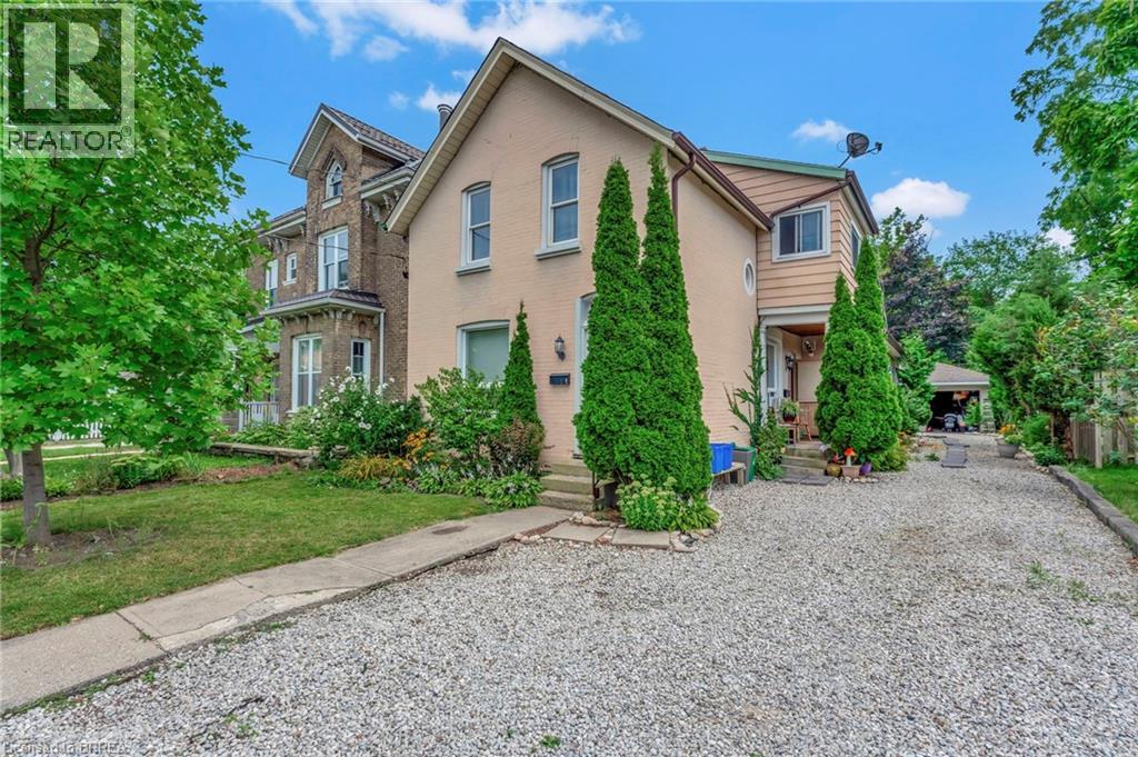39 PORT Street, Brantford, Ontario
