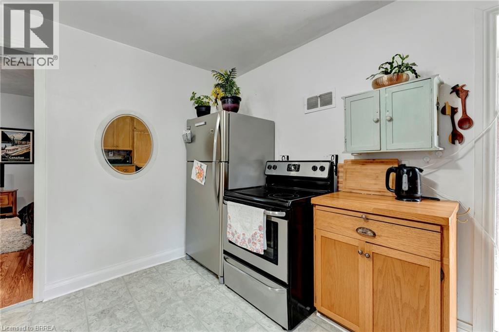39 Port Street, Brantford, Ontario  N3S 1Y3 - Photo 6 - 40773653