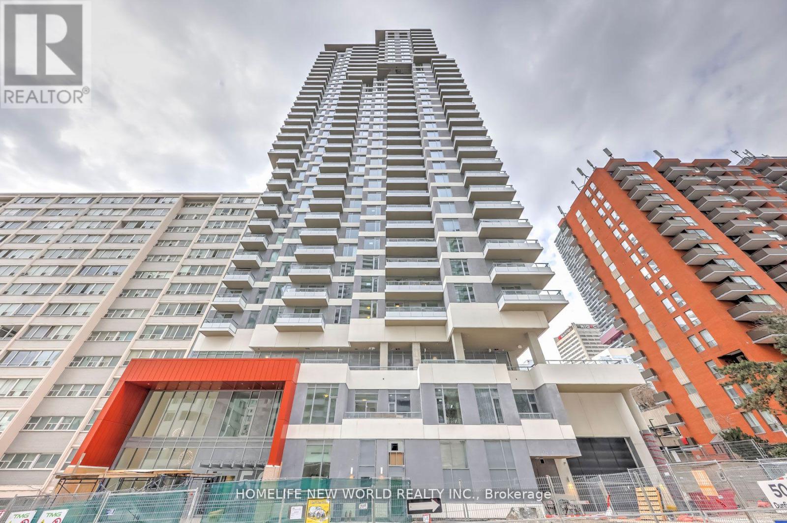 1011 - 50 DUNFIELD AVENUE, Toronto, Ontario
