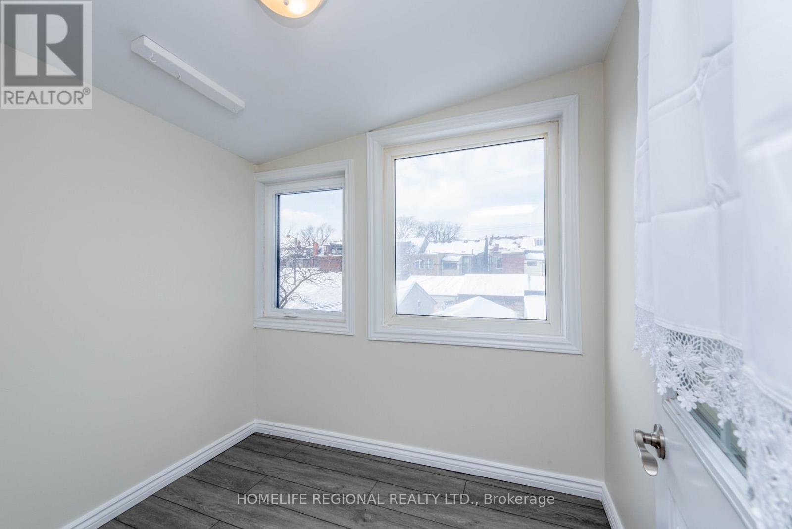 200 Roxton Road, Toronto, Ontario  M6J 2Y5 - Photo 19 - C12428462