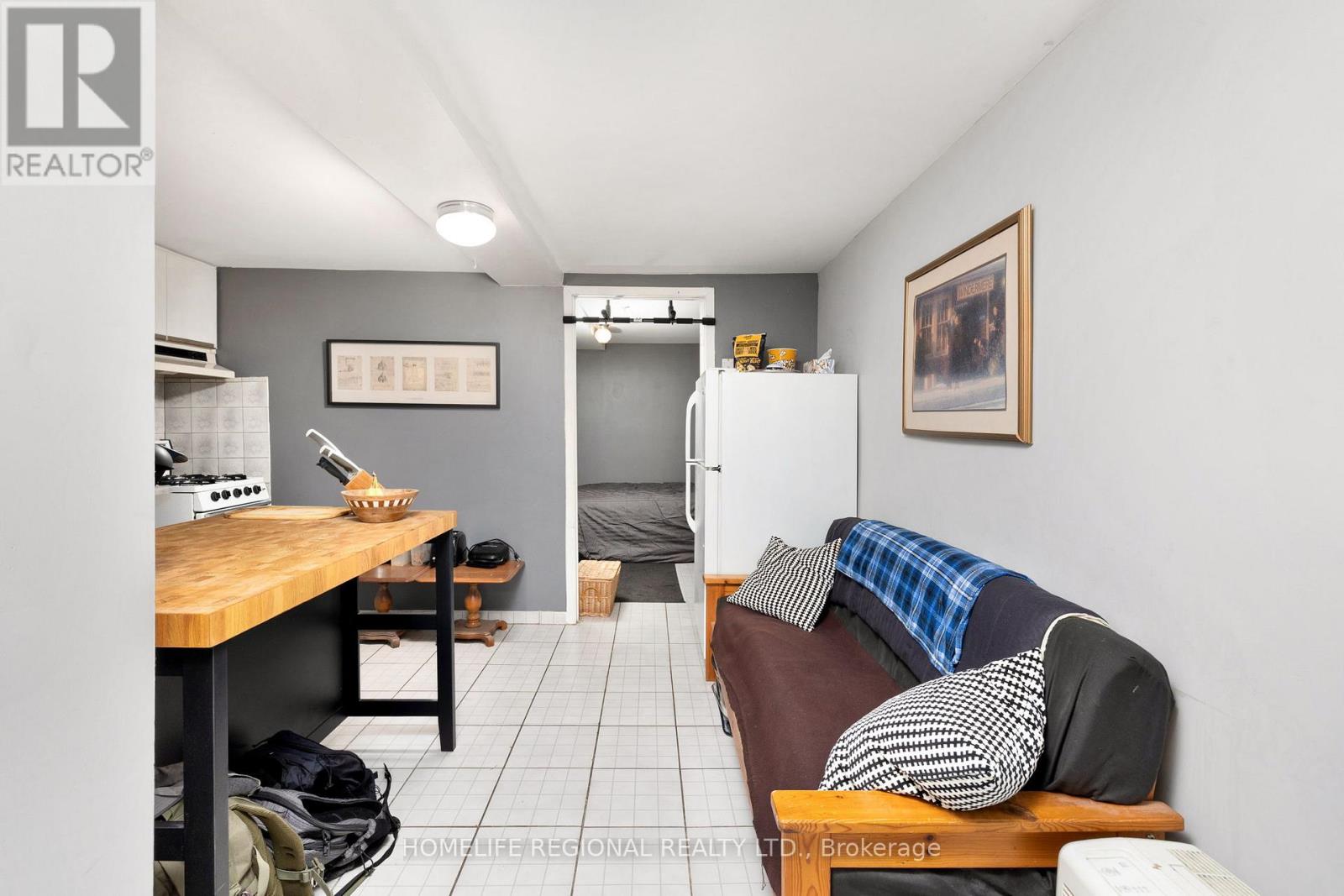 200 Roxton Road, Toronto, Ontario  M6J 2Y5 - Photo 31 - C12428462