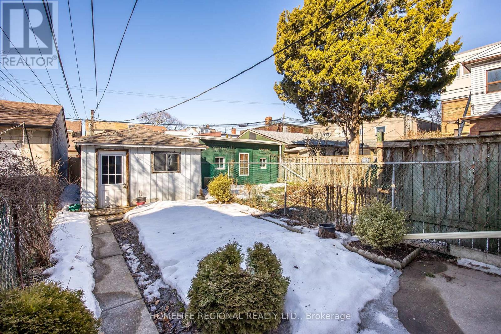 200 Roxton Road, Toronto, Ontario  M6J 2Y5 - Photo 39 - C12428462