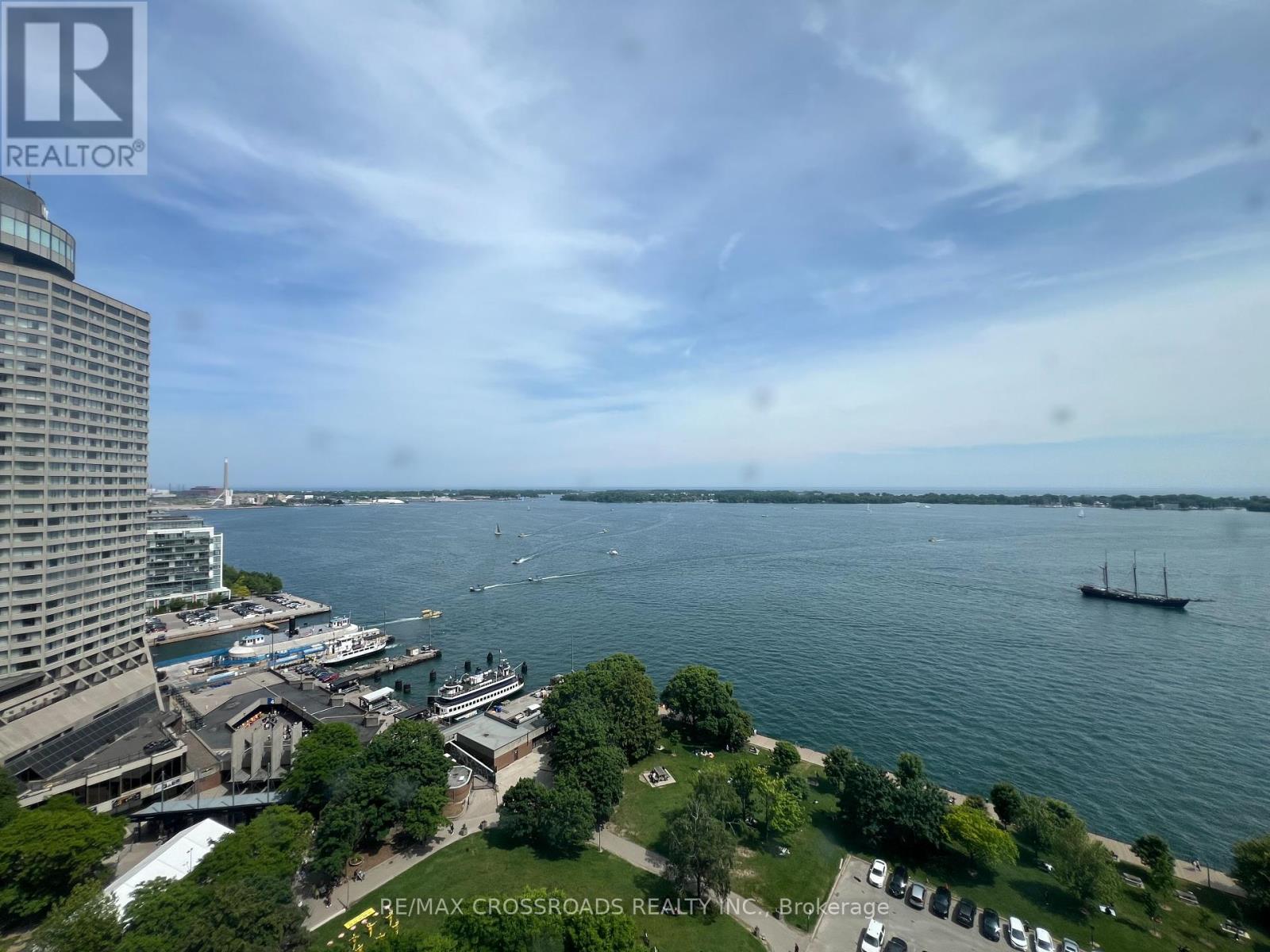 2212 - 33 Harbour Square, Toronto, Ontario  M5J 2G2 - Photo 10 - C12428482