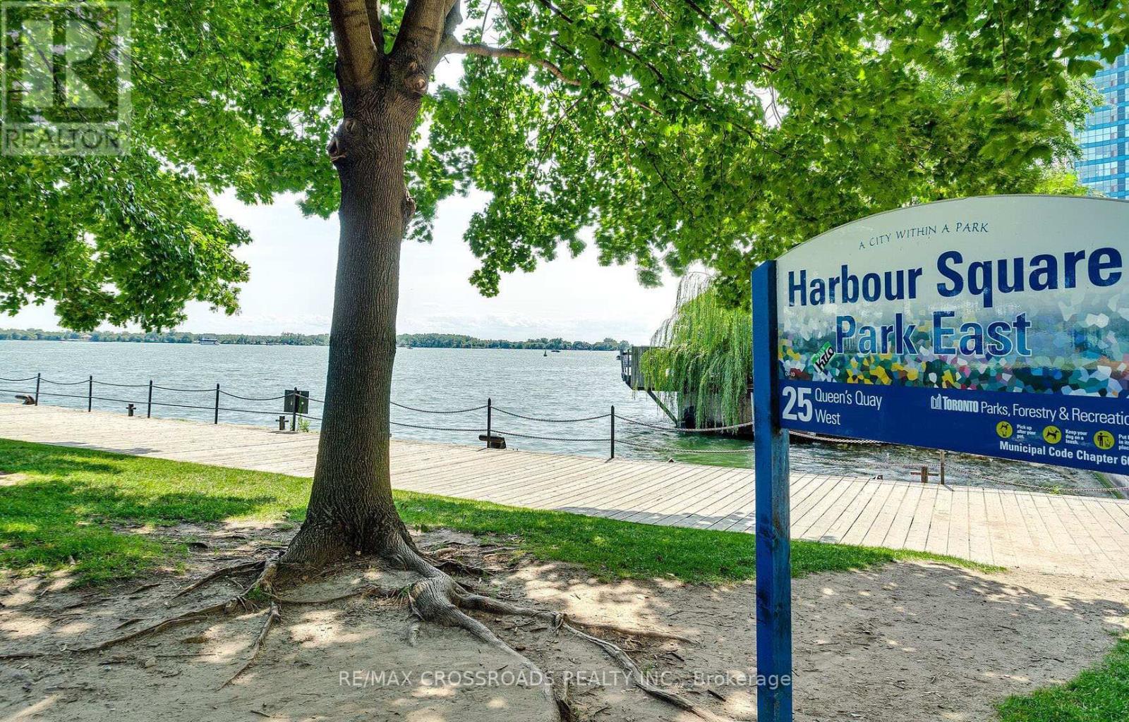 2212 - 33 Harbour Square, Toronto, Ontario  M5J 2G2 - Photo 21 - C12428482