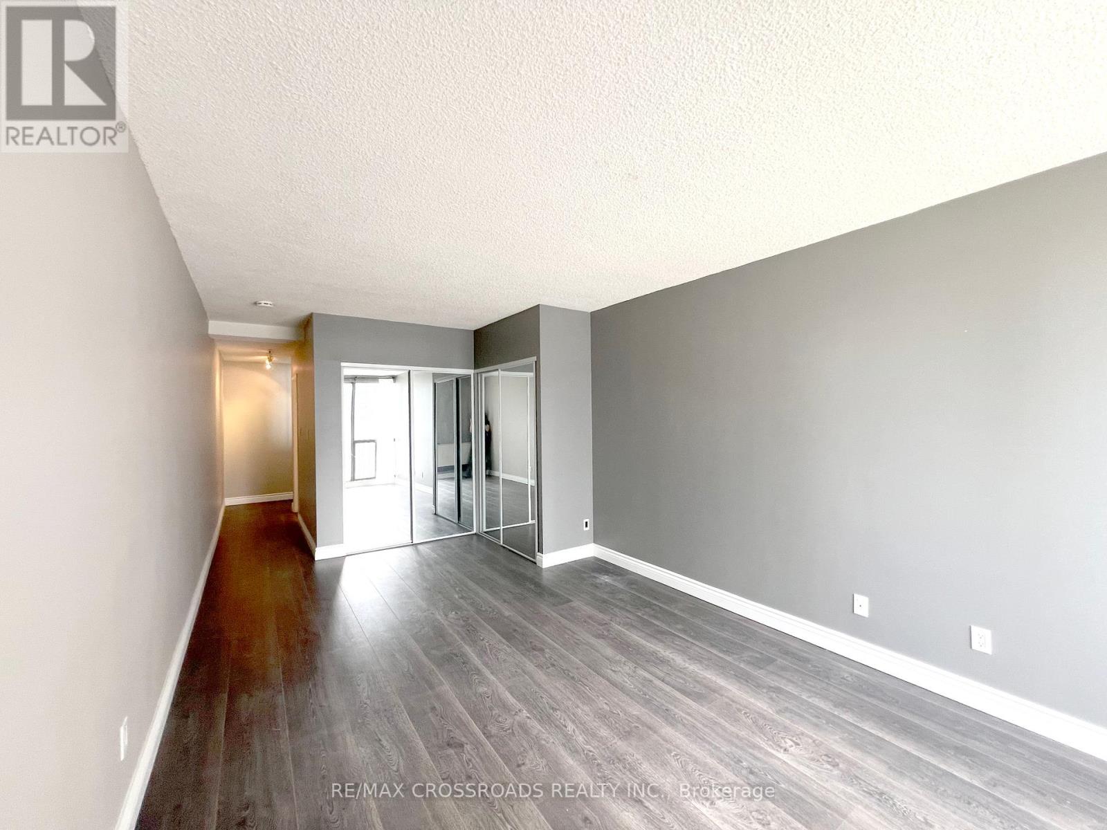 2212 - 33 Harbour Square, Toronto, Ontario  M5J 2G2 - Photo 8 - C12428482