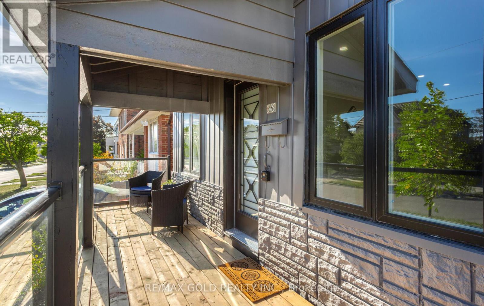 316 Ellerslie Avenue, Toronto, Ontario  M2R 1B7 - Photo 3 - C12428551