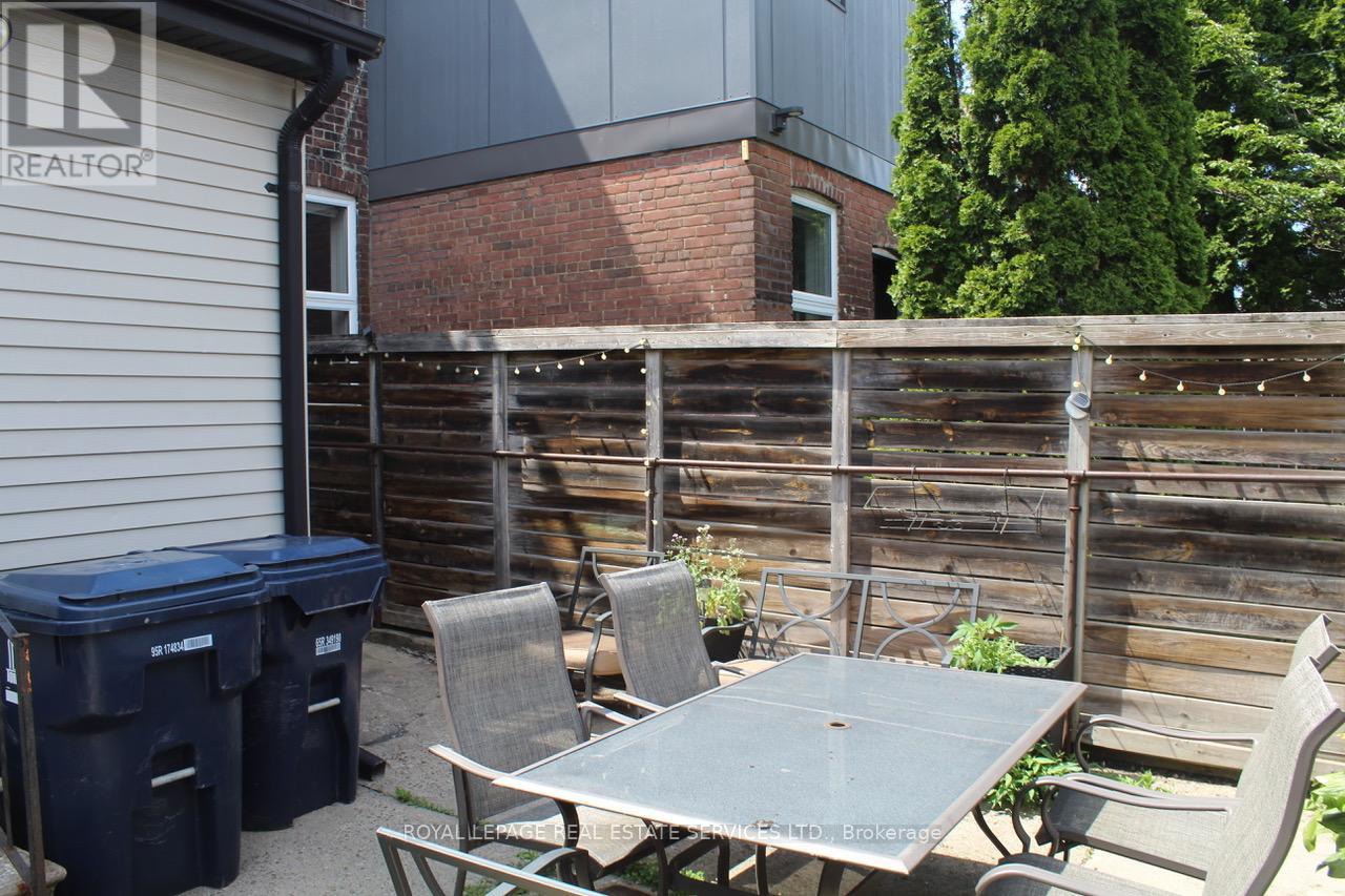 263 Grace Street, Toronto, Ontario  M6G 3A7 - Photo 17 - C12422438