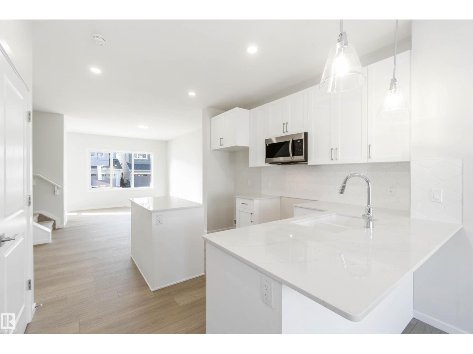 18940 28 Av Nw Nw, Edmonton, Alberta  T6M 3H2 - Photo 8 - E4452002