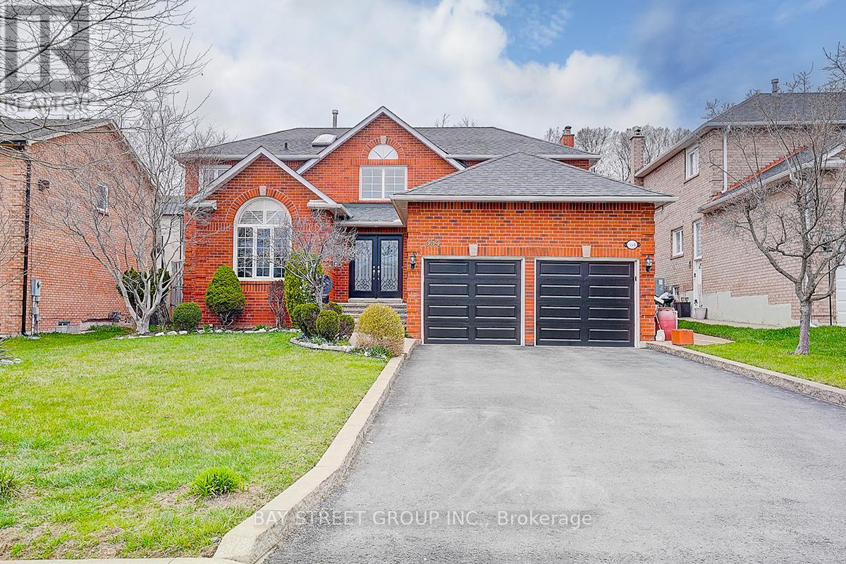 354 Rouge Hill Court, Pickering, Ontario  L1V 6L5 - Photo 1 - E12428469