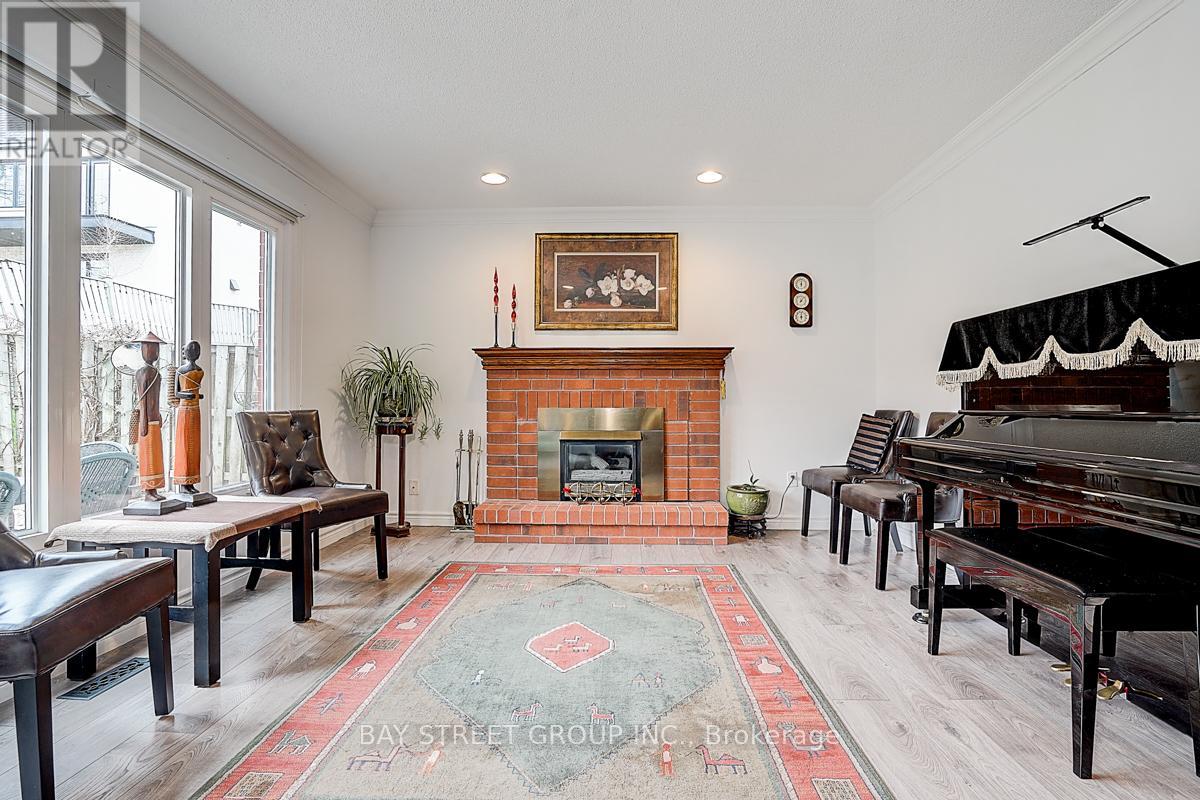 354 Rouge Hill Court, Pickering, Ontario  L1V 6L5 - Photo 18 - E12428469