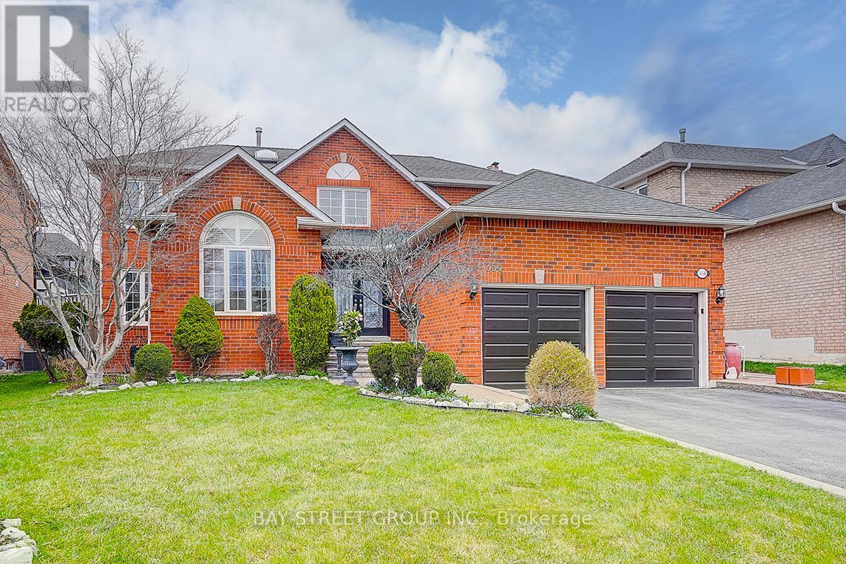 354 Rouge Hill Court, Pickering, Ontario  L1V 6L5 - Photo 2 - E12428469