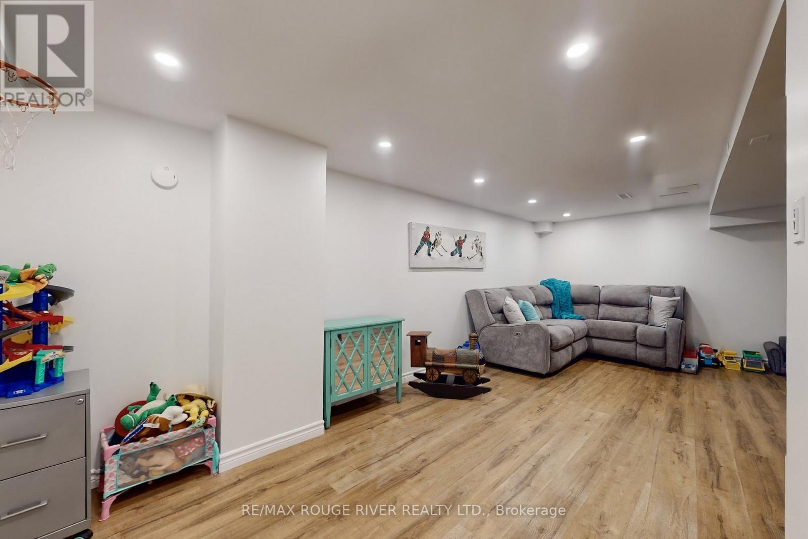 817 Finley Avenue, Ajax, Ontario  L1S 3S1 - Photo 21 - E12428521