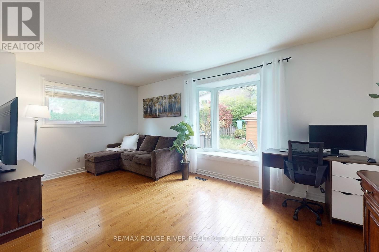 817 Finley Avenue, Ajax, Ontario  L1S 3S1 - Photo 5 - E12428521