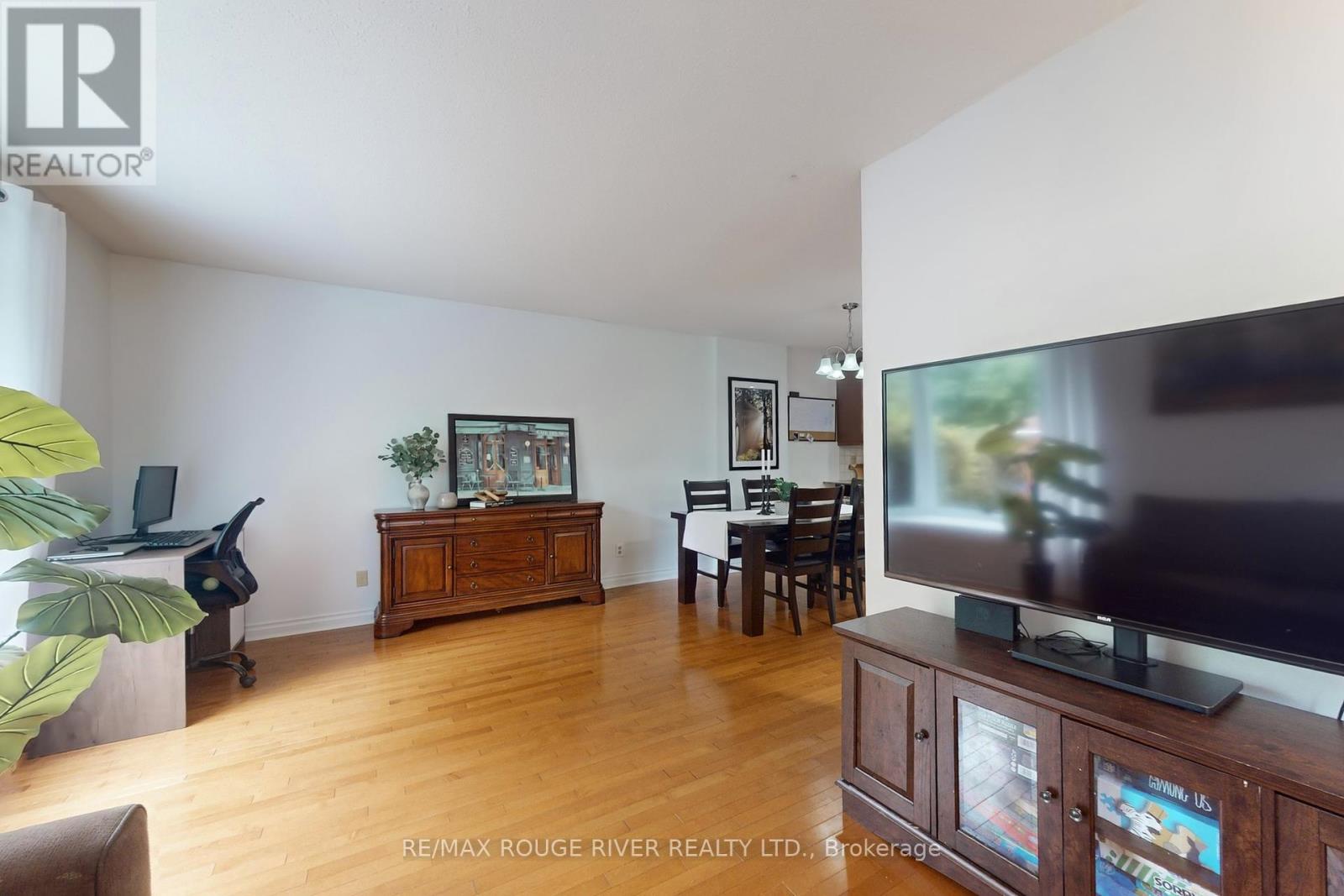 817 Finley Avenue, Ajax, Ontario  L1S 3S1 - Photo 7 - E12428521