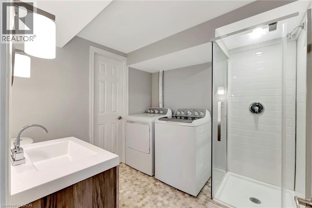 41 Yeoville Court, Hamilton, Ontario  L9C 5W4 - Photo 39 - 40773931