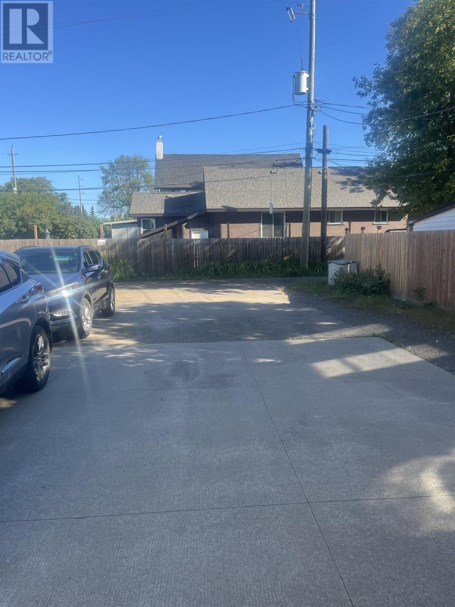 1103 Victoria Ave E, Thunder Bay, Ontario  P7C 1B7 - Photo 18 - TB252836