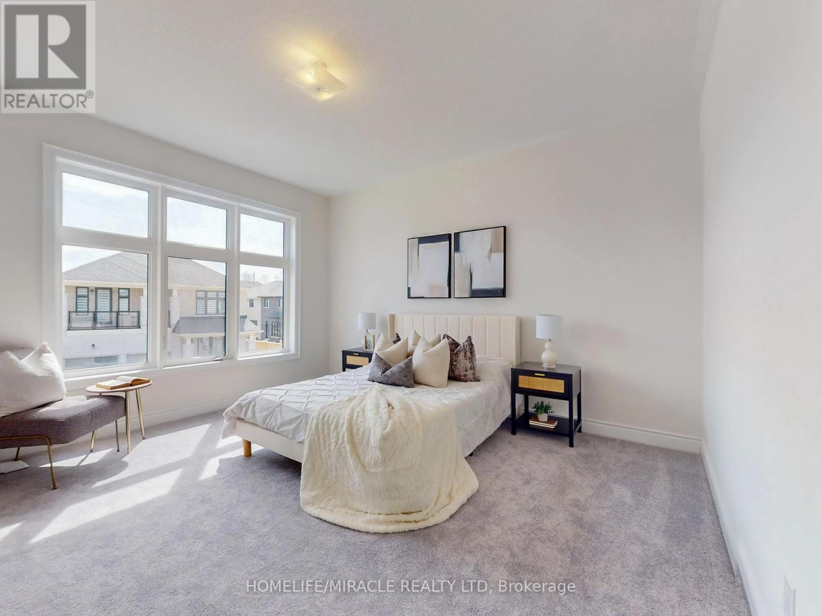 25 Joiner Circle, Whitchurch-Stouffville, Ontario  L4A 4W9 - Photo 40 - N12428431