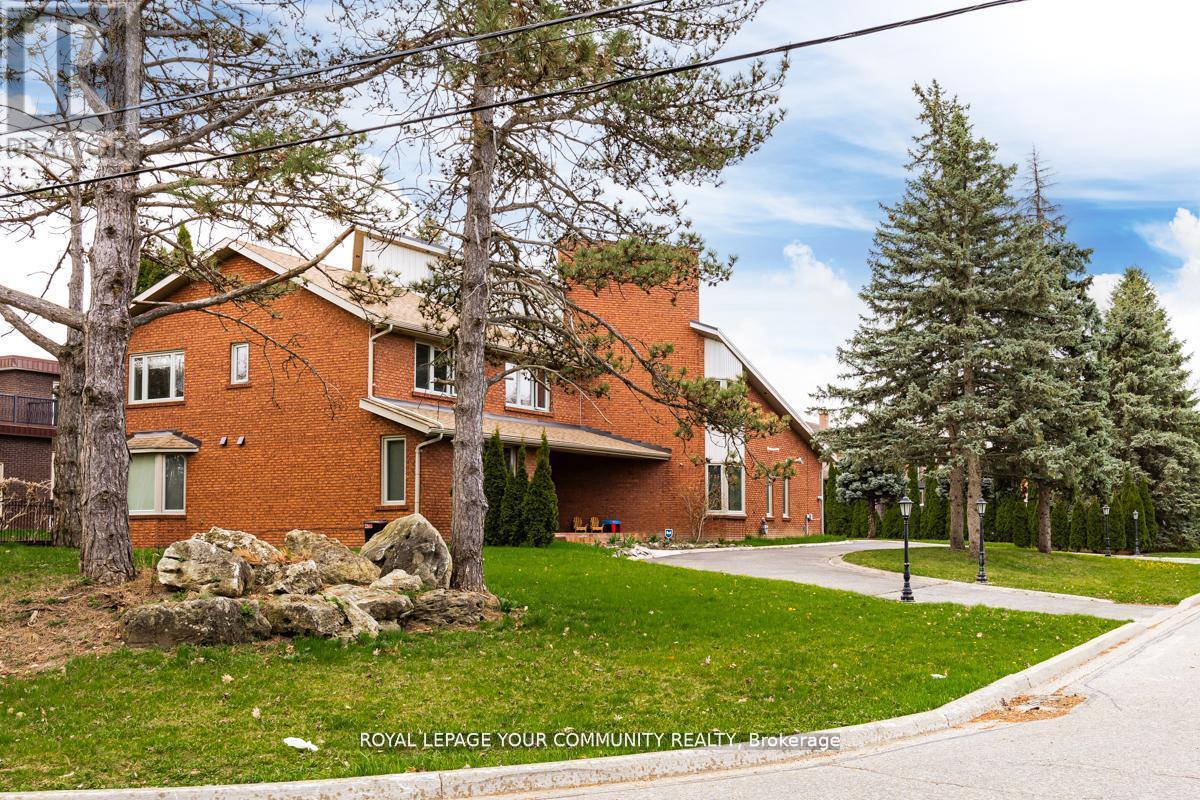 117 Hayhoe Avenue, Vaughan, Ontario  L4L 1S5 - Photo 2 - N12428432