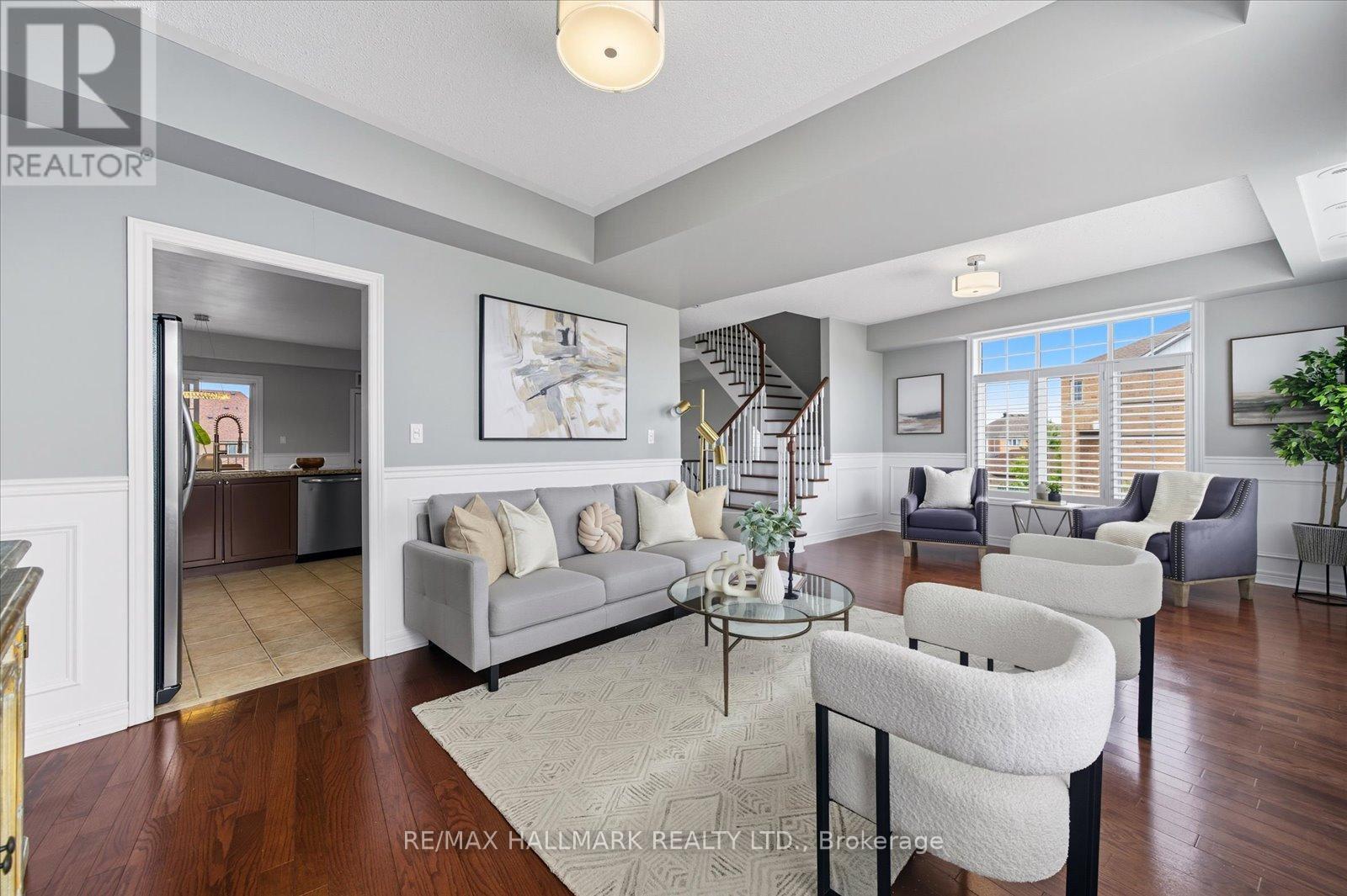 23 - 20 Greensborough Villag Circle, Markham (Greensborough), Ontario  L6E 1M4 - Photo 11 - N12428449