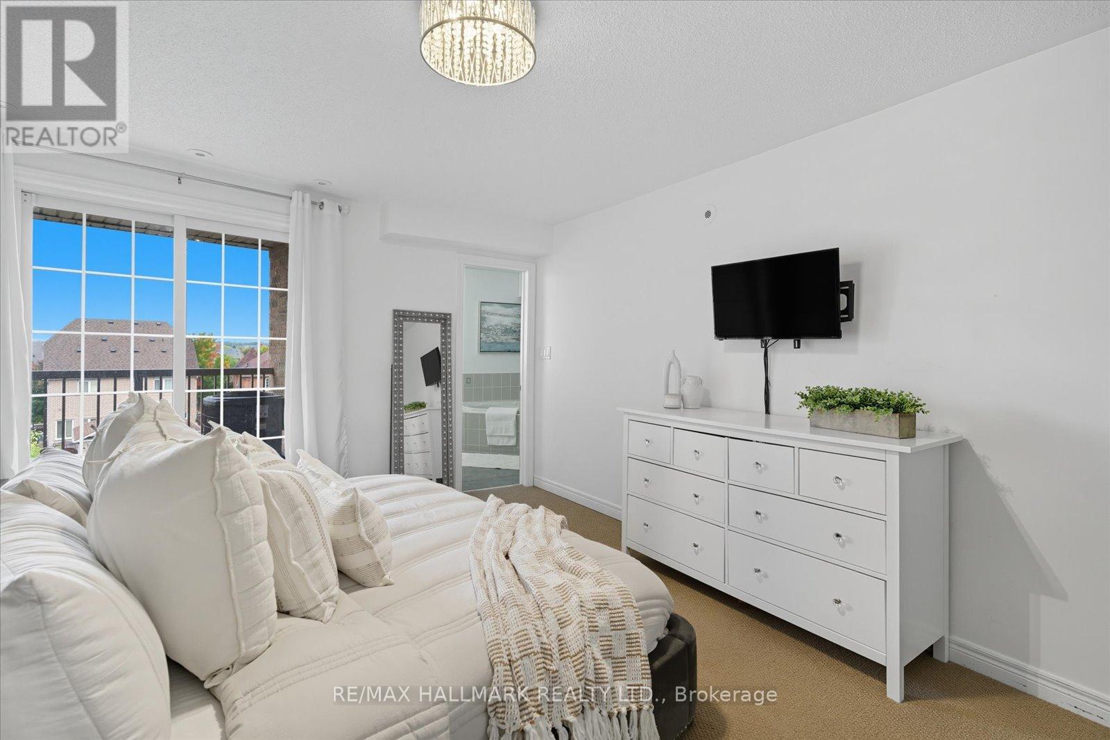 23 - 20 Greensborough Villag Circle, Markham (Greensborough), Ontario  L6E 1M4 - Photo 27 - N12428449