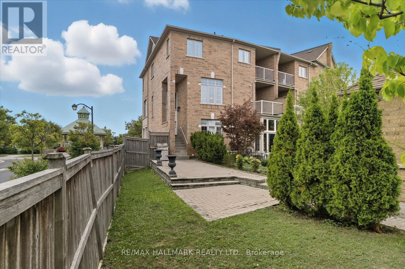 23 - 20 Greensborough Villag Circle, Markham (Greensborough), Ontario  L6E 1M4 - Photo 38 - N12428449