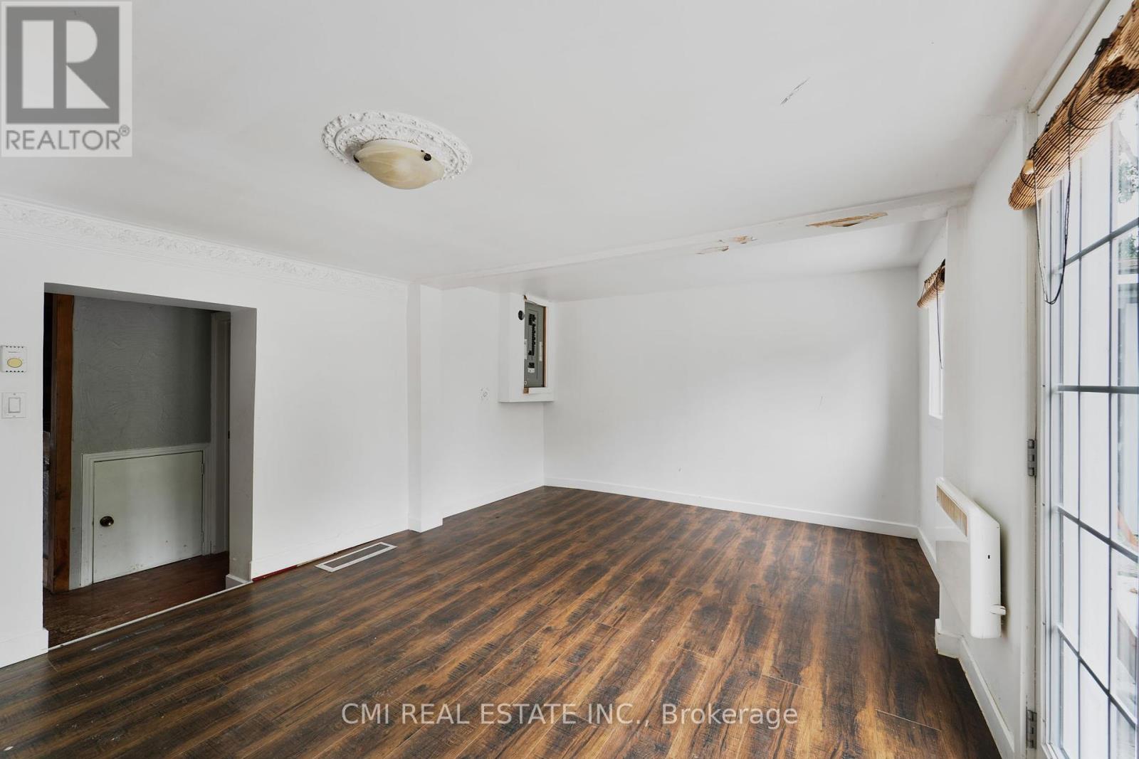 532 James Street, Brock, Ontario  L0K 1A0 - Photo 10 - N12428481