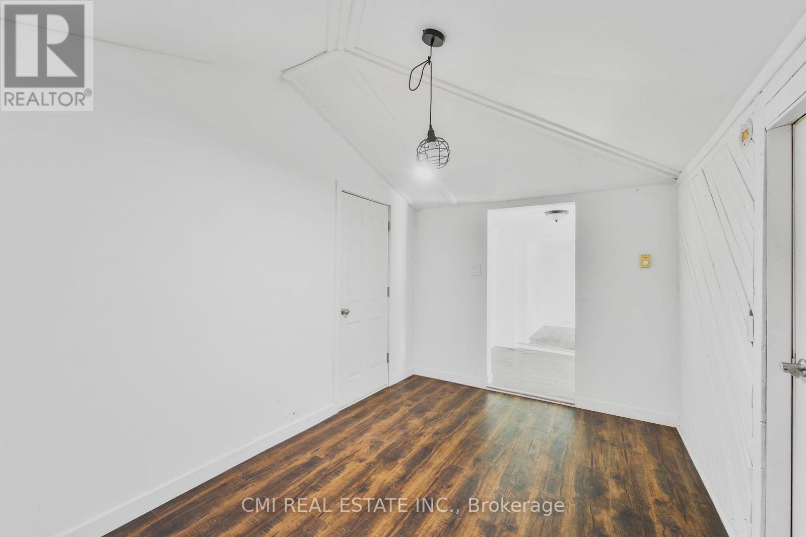 532 James Street, Brock, Ontario  L0K 1A0 - Photo 15 - N12428481