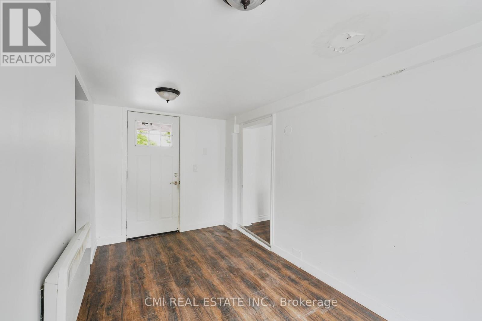 532 James Street, Brock, Ontario  L0K 1A0 - Photo 6 - N12428481