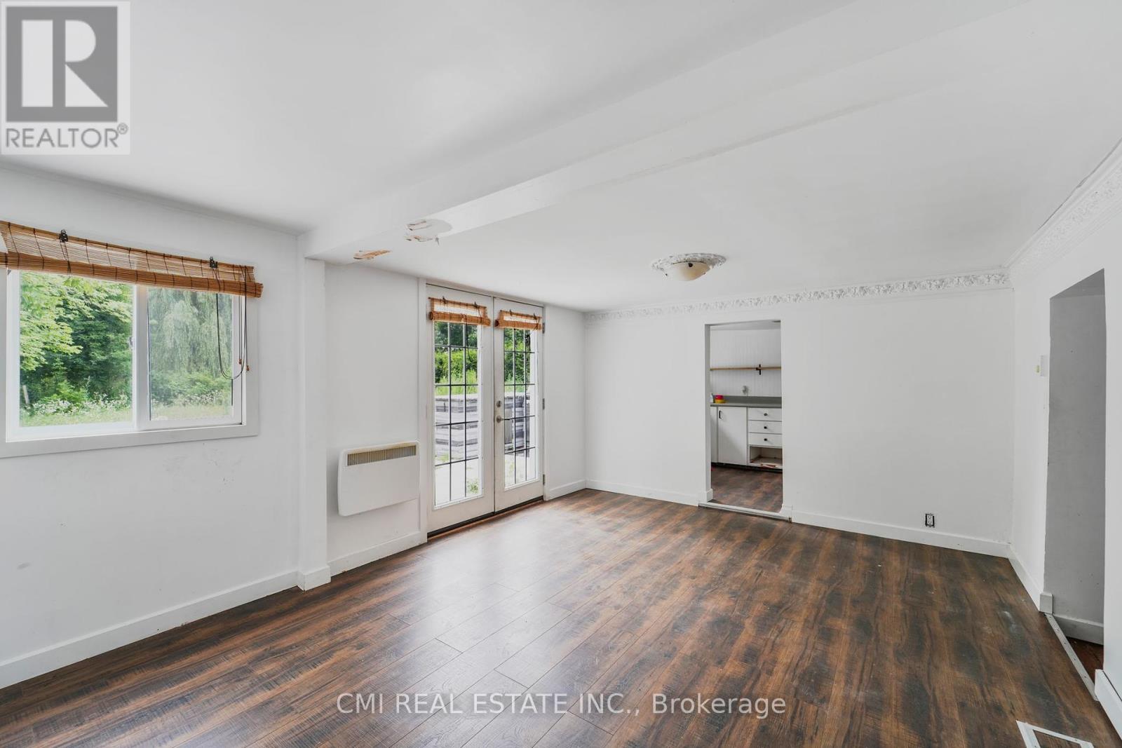 532 James Street, Brock, Ontario  L0K 1A0 - Photo 8 - N12428481