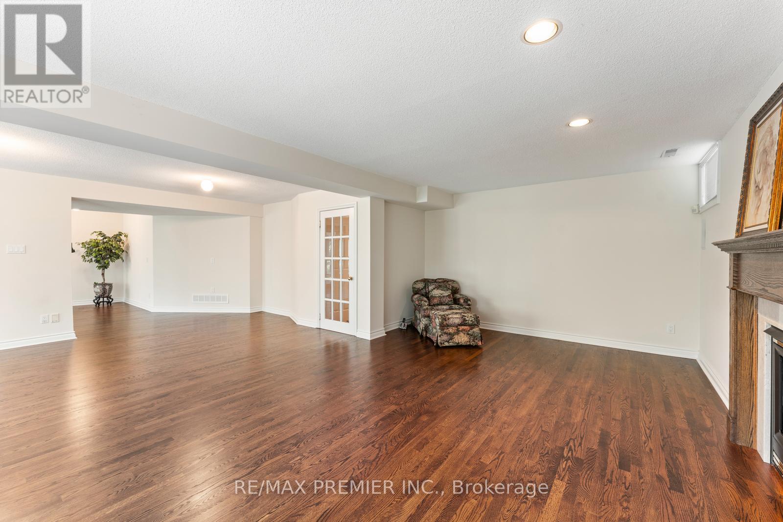 82 Jules Avenue, Vaughan, Ontario  L4L 1Y3 - Photo 38 - N12428484