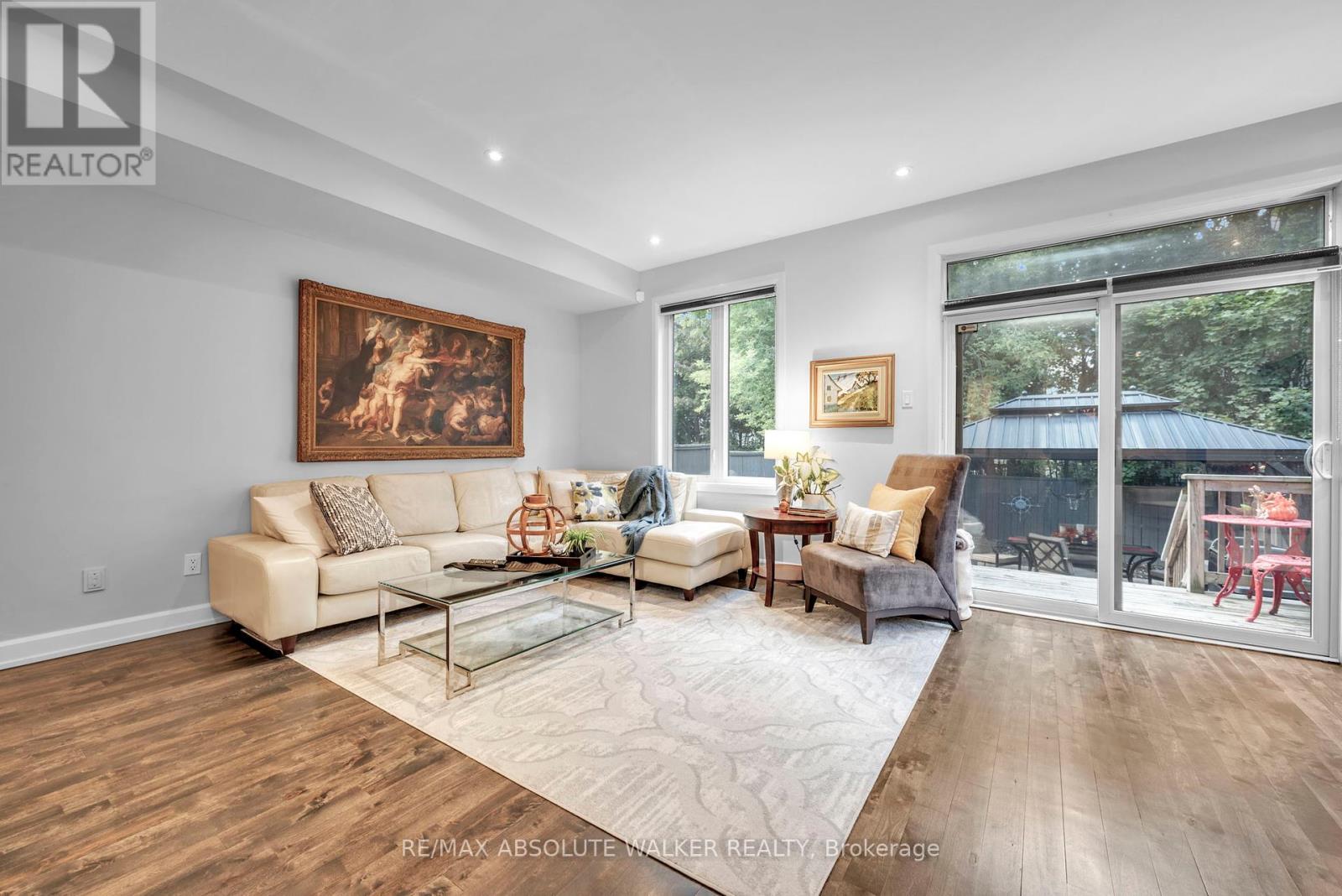502 Moodie Drive, Ottawa, Ontario  K2H 8A7 - Photo 12 - X12428584