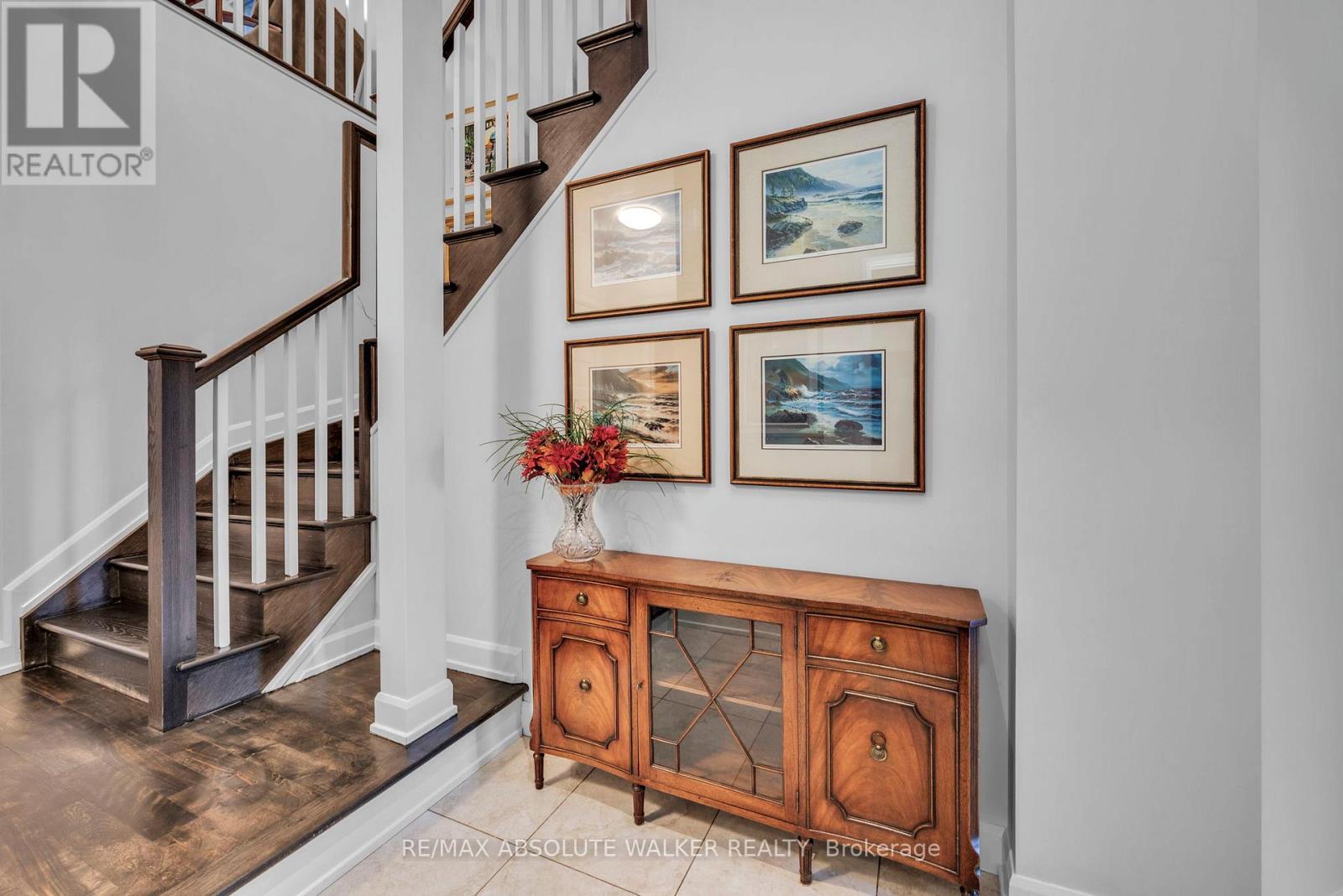 502 Moodie Drive, Ottawa, Ontario  K2H 8A7 - Photo 6 - X12428584