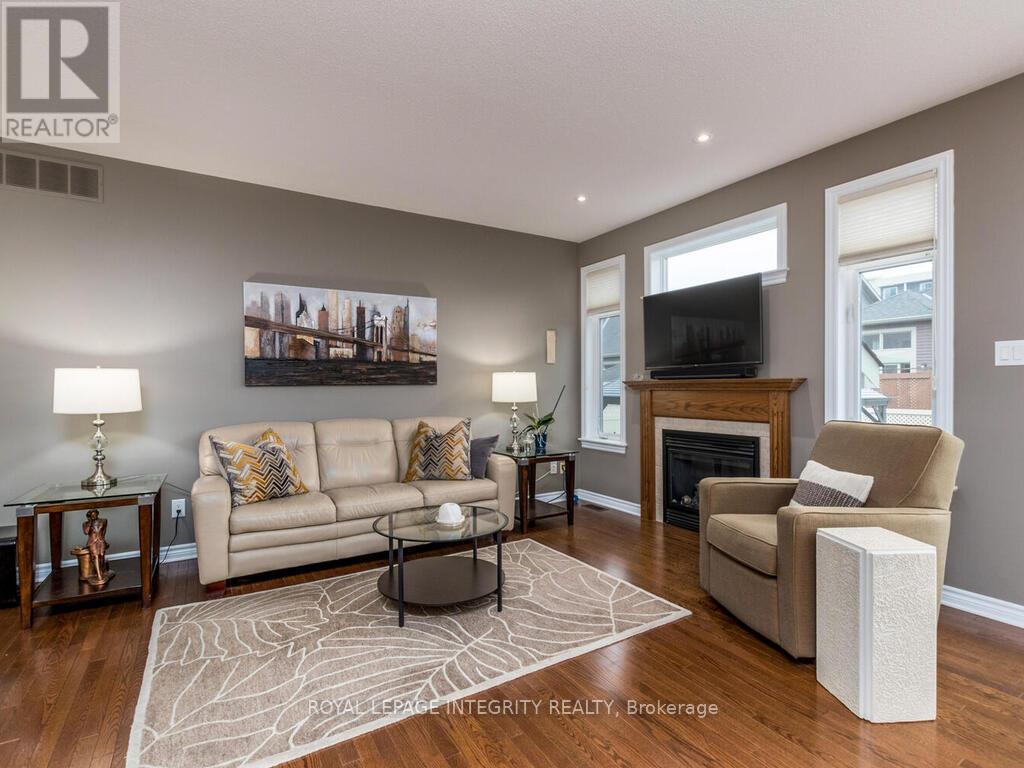 112 Elfin Grove, Ottawa, Ontario  K2V 0B7 - Photo 10 - X12428593