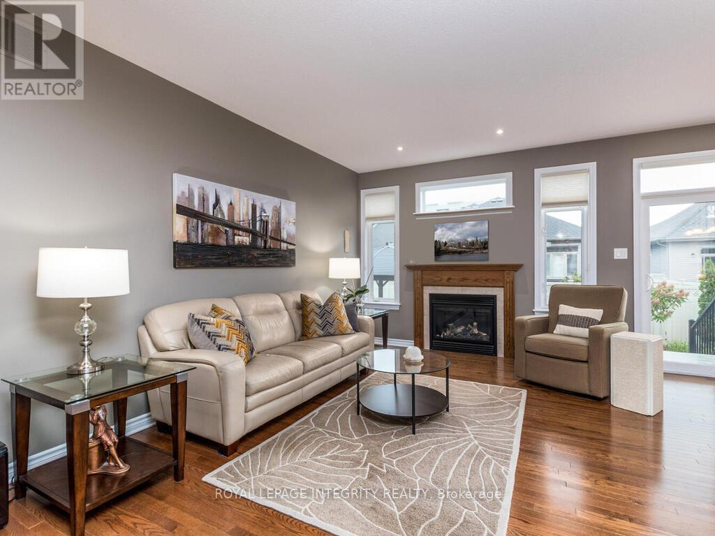 112 Elfin Grove, Ottawa, Ontario  K2V 0B7 - Photo 12 - X12428593