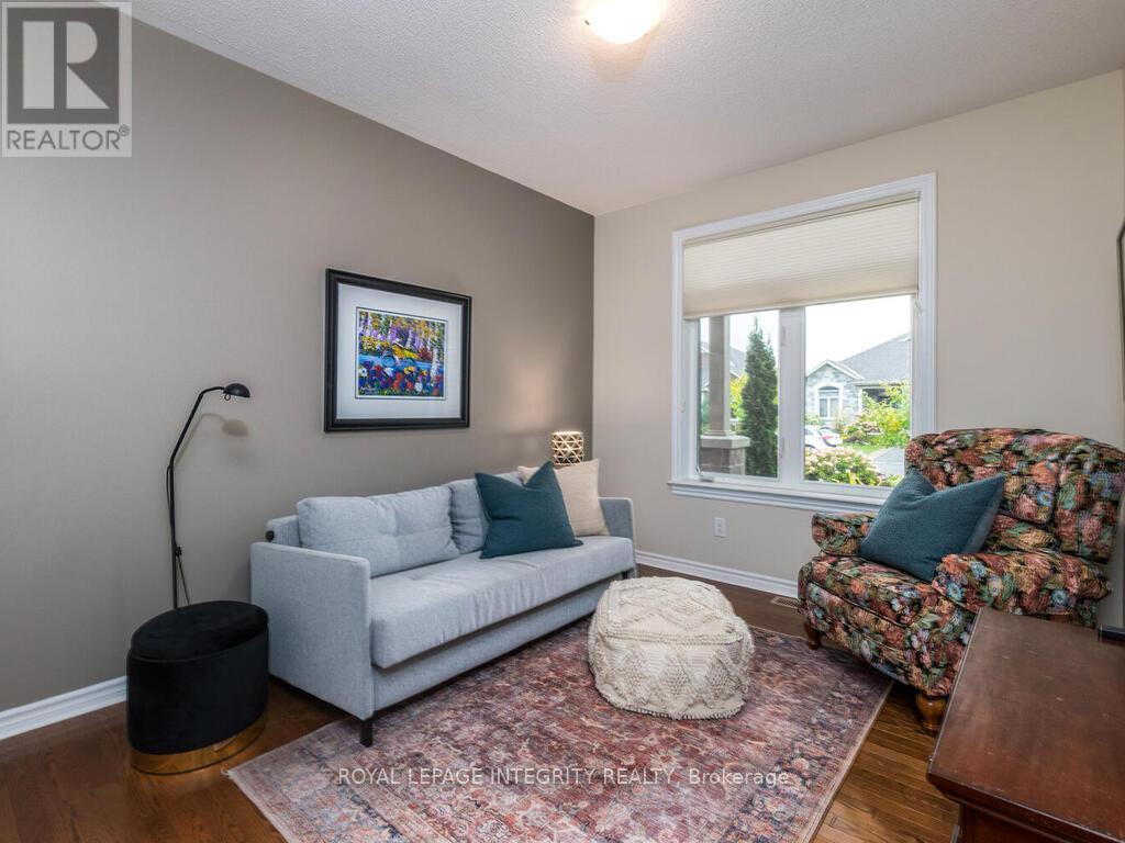 112 Elfin Grove, Ottawa, Ontario  K2V 0B7 - Photo 27 - X12428593