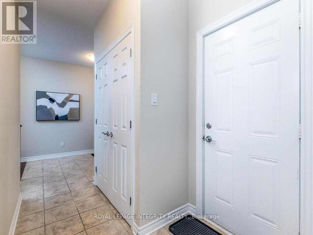 112 Elfin Grove, Ottawa, Ontario  K2V 0B7 - Photo 30 - X12428593