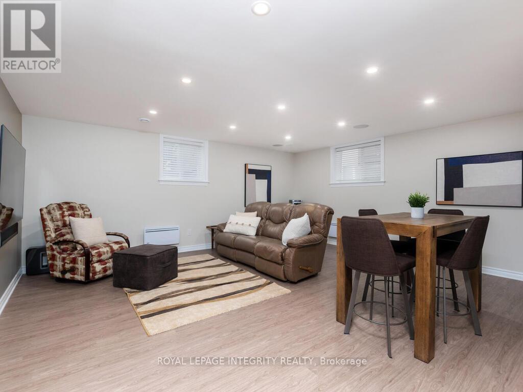 112 Elfin Grove, Ottawa, Ontario  K2V 0B7 - Photo 32 - X12428593