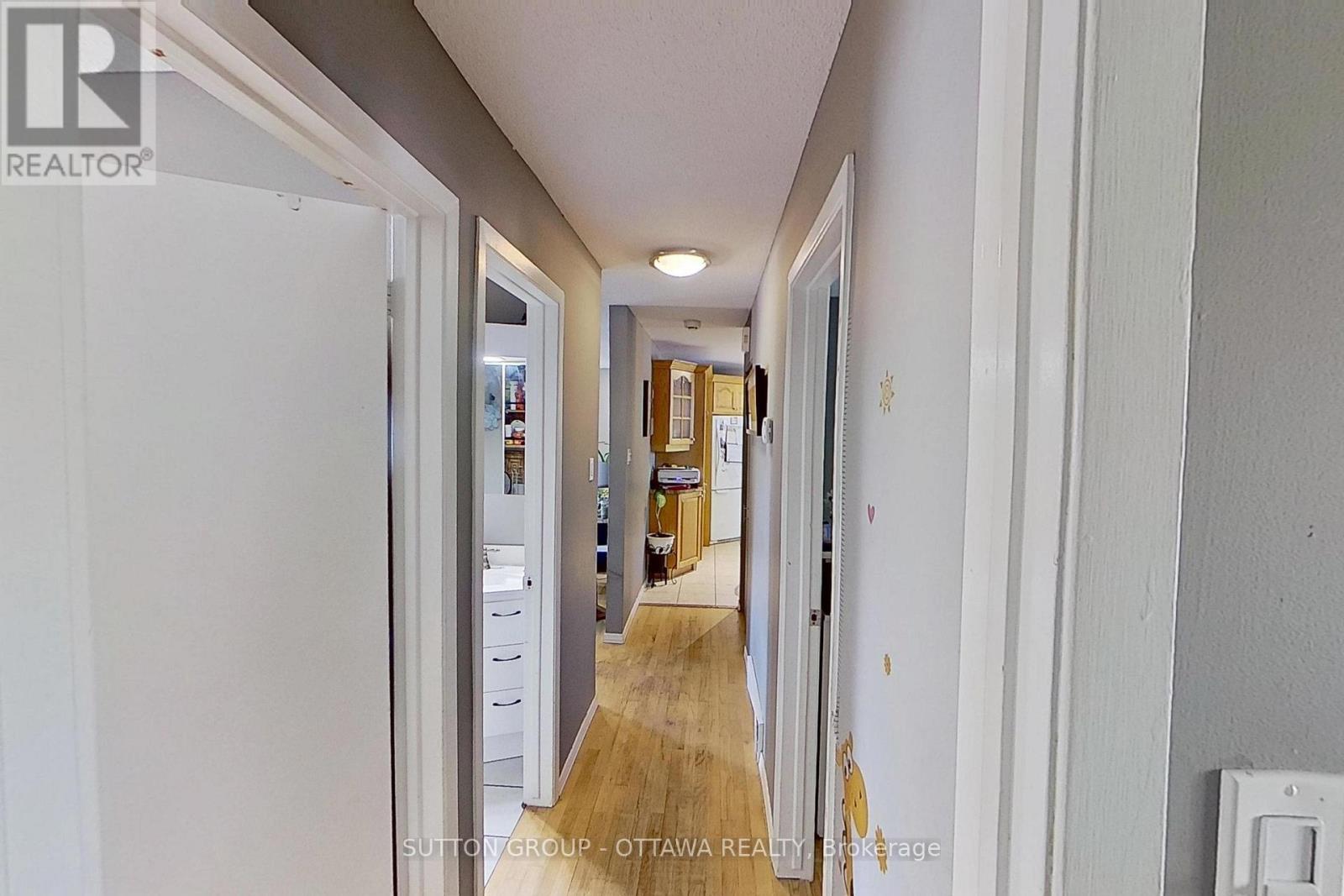1000 Adley Road N, Ottawa, Ontario  K1J 8B9 - Photo 16 - X12428664